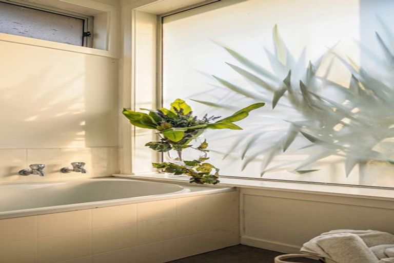 Photo of property in 1 Frame Street, Leamington, Cambridge, 3432