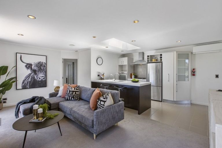 Photo of property in 358 Upper Harbour Drive, Greenhithe, Auckland, 0632