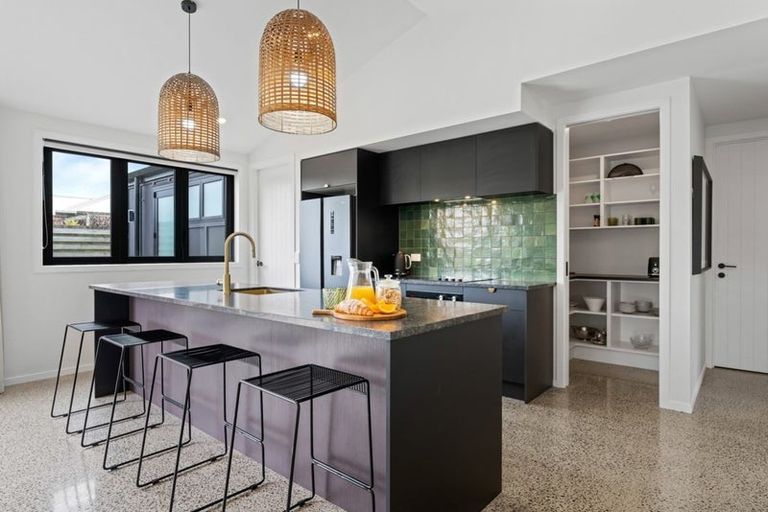 Photo of property in 1 Larches Lane, Kinloch, 3377