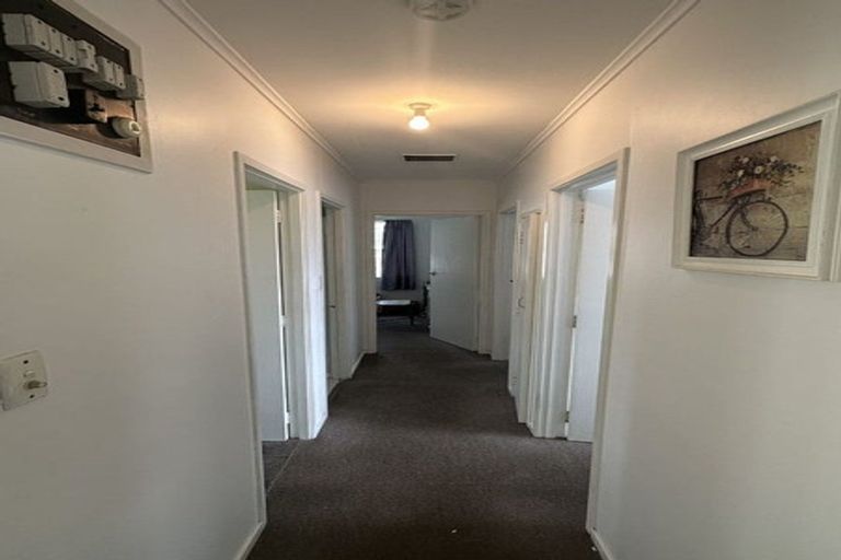 Photo of property in 1/37 Mildmay Road, Henderson, Auckland, 0610