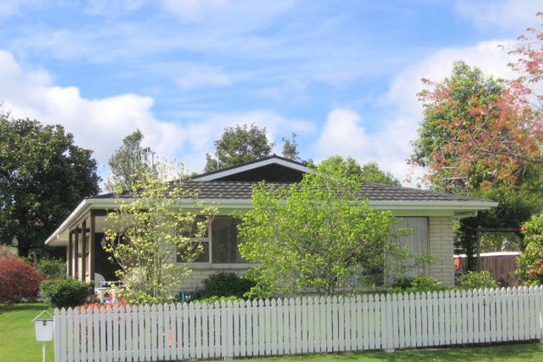 Photo of property in 3 Burton Place, Owhata, Rotorua, 3010