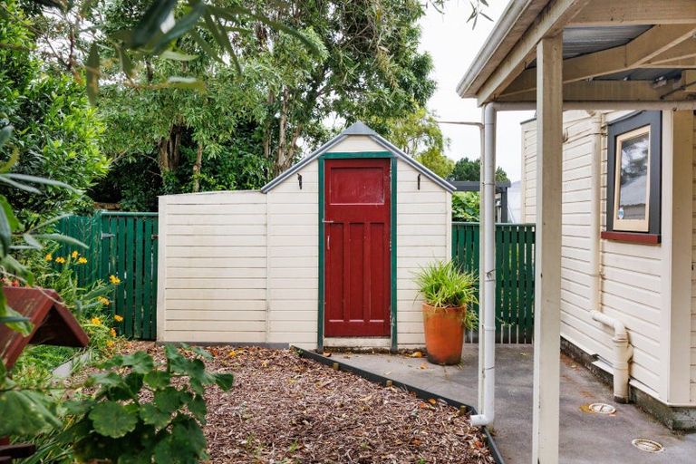 Photo of property in 4 Regent Street, Palmerston North, 4414