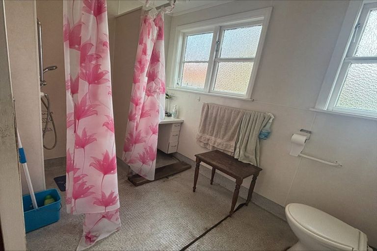 Photo of property in 65 Tawa Street, Gonville, Whanganui, 4501