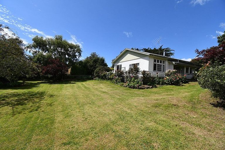 Photo of property in 10 Tarbetness Street, Herbert, Oamaru, 9495