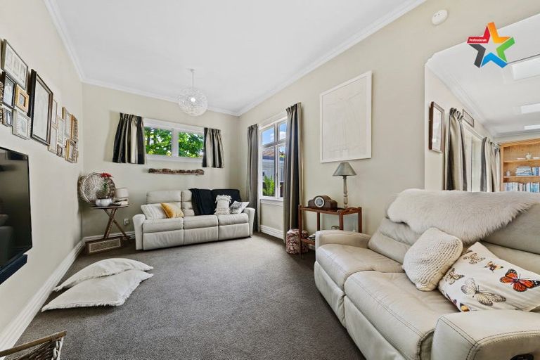 Photo of property in 2a Pharazyn Street, Melling, Lower Hutt, 5010