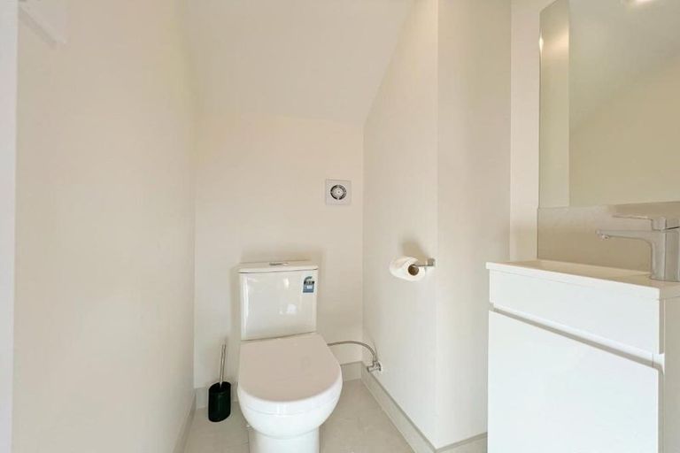 Photo of property in 321a Pakuranga Road, Pakuranga Heights, Auckland, 2010