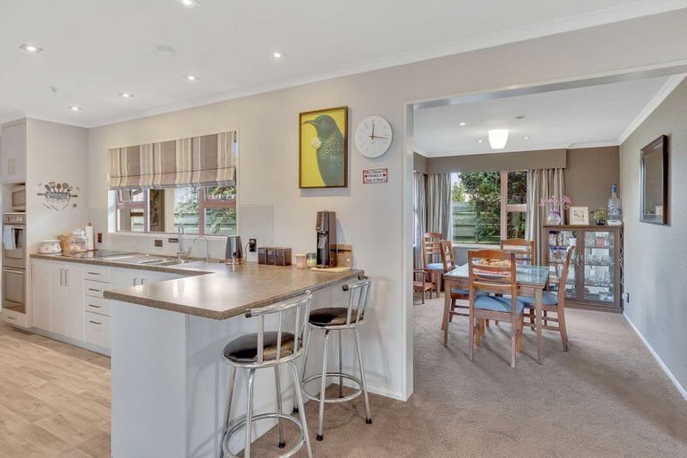 Photo of property in 34 John F Kennedy Drive, Milson, Palmerston North, 4414