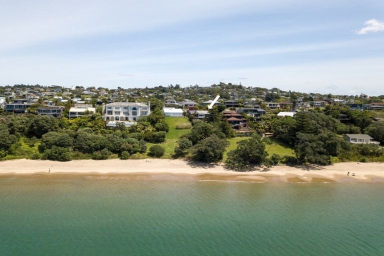 Photo of property in 216 Vipond Road, Stanmore Bay, Whangaparaoa, 0932