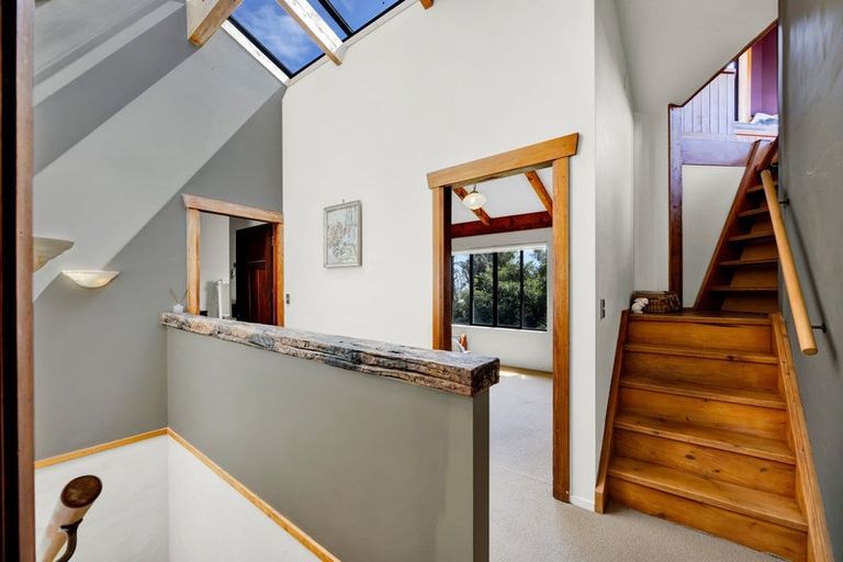 Photo of property in 7-9 Mace Terrace, Oakura, 4314