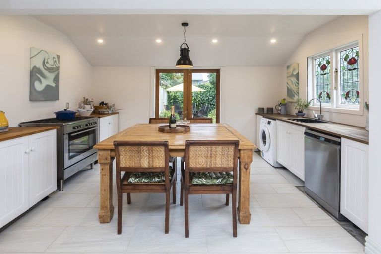 Photo of property in 79 North Avon Road, Richmond, Christchurch, 8013