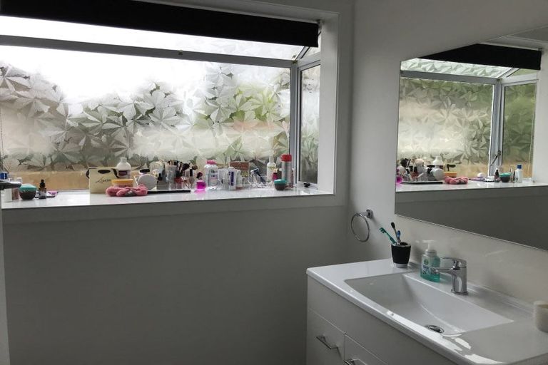 Photo of property in 2 Norman Street, Nawton, Hamilton, 3200