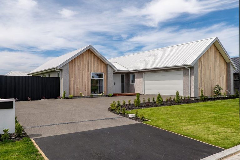 Photo of property in 22 Guinea Drive, Prebbleton, 7676