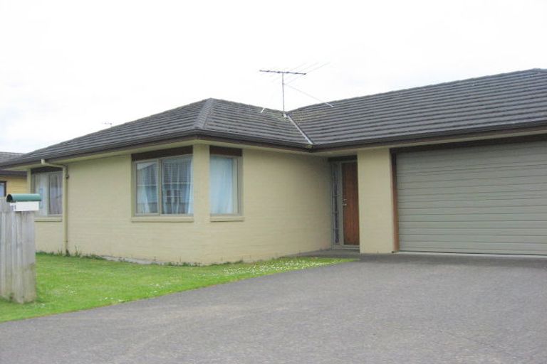 Photo of property in 37d Station Road, Takanini, 2112