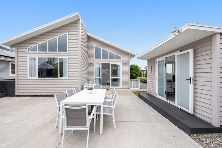 Photo of property in 13 John Street, Trentham, Upper Hutt, 5018