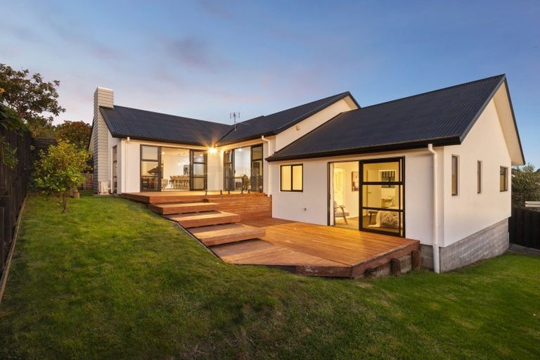 Photo of property in 23 Stockyard Crescent, Pukekohe, 2120