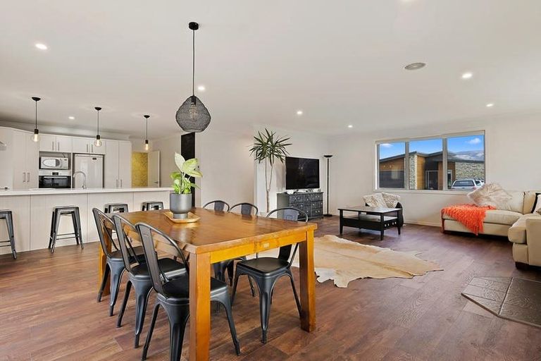 Photo of property in 6 David Place, Cromwell, 9310