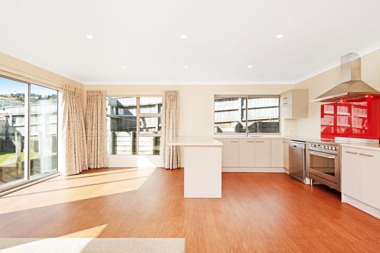 Photo of property in 99 Bing Lucas Drive, Tawa, Wellington, 5028