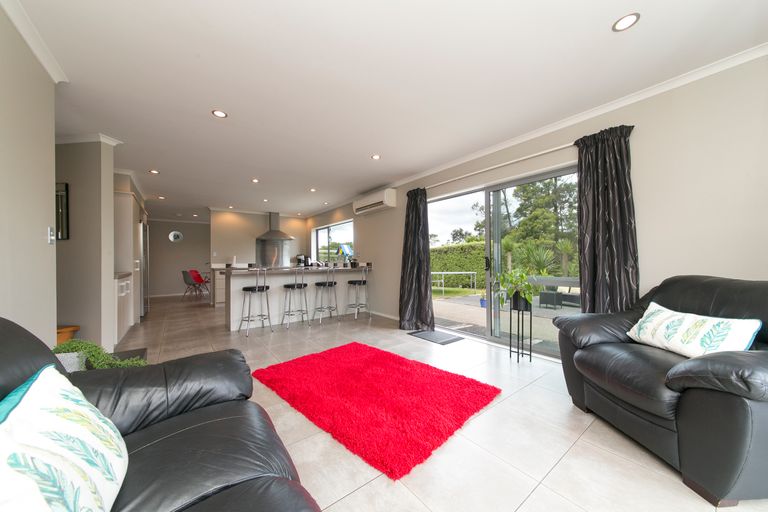 Photo of property in 18a Alexandra Street, Riverhead, 0820