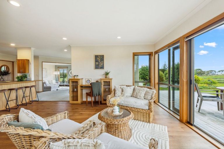 Photo of property in 215 Black Road, Paengaroa, Te Puke, 3189