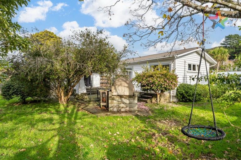 Photo of property in 3 Totara Street, Wainuiomata, Lower Hutt, 5014