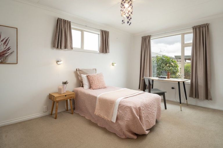 Photo of property in 72 Stephenson Street, Blenheim, 7201