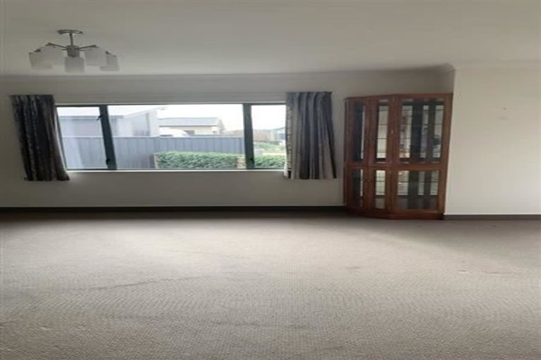 Photo of property in 10 Lewis Way, Poraiti, Napier, 4112