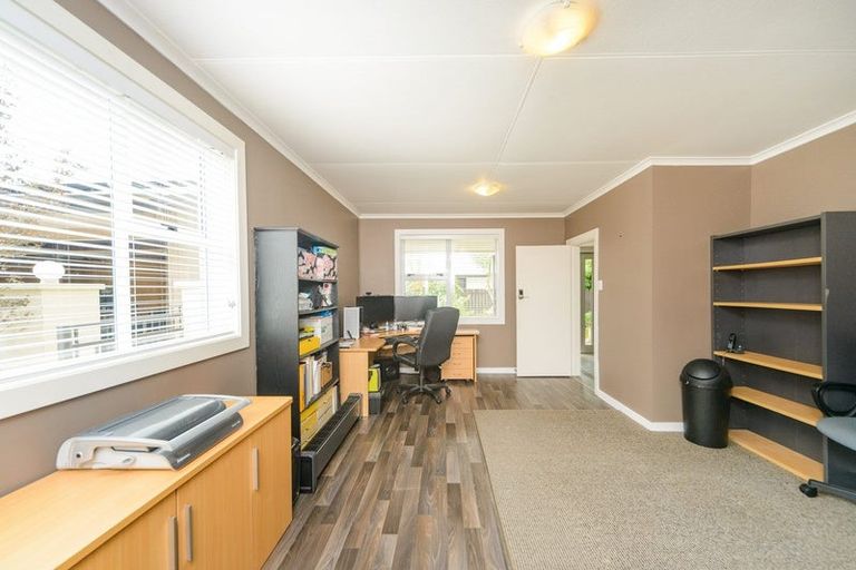 Photo of property in 2 Beau Lane, Feilding, 4702