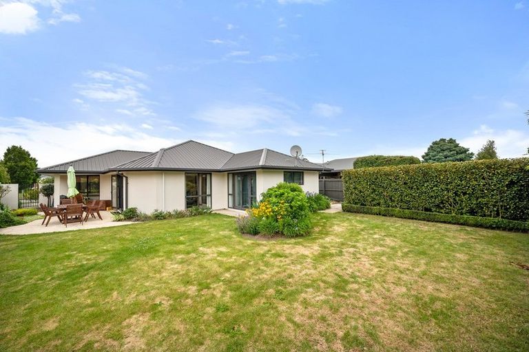 Photo of property in 16 Becmead Drive, Harewood, Christchurch, 8051