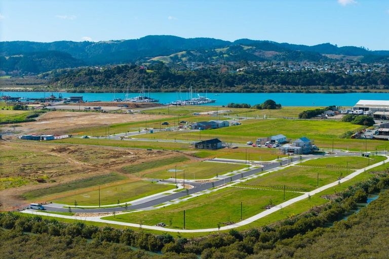Photo of property in 1 Windward Avenue, Port Whangarei, 0110