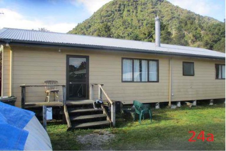 Photo of property in 24 Cron Street, Franz Josef/waiau, Franz Josef Glacier, 7886