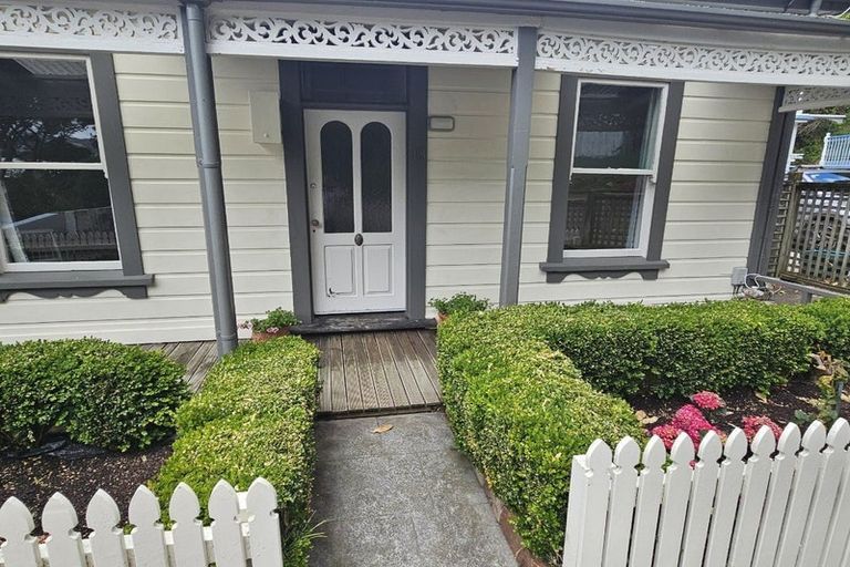 Photo of property in 13 Vallance Street, Kilbirnie, Wellington, 6022