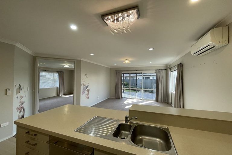 Photo of property in 6 Mana Place, Poraiti, Napier, 4112