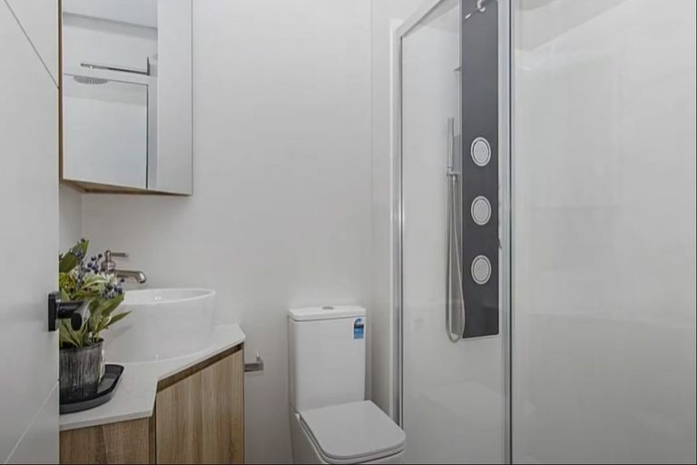 Photo of property in 1/44 May Street, Hamilton East, Hamilton, 3216