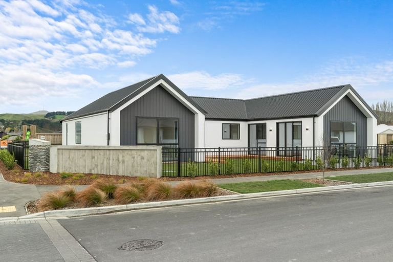 Photo of property in 1 Waterford Farm Road, Halswell, Christchurch, 8025