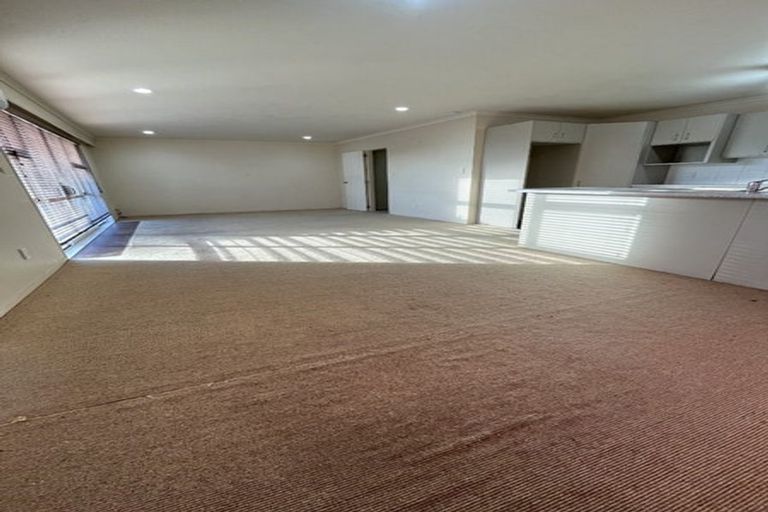 Photo of property in 4 Lime Crescent, Papakura, 2110