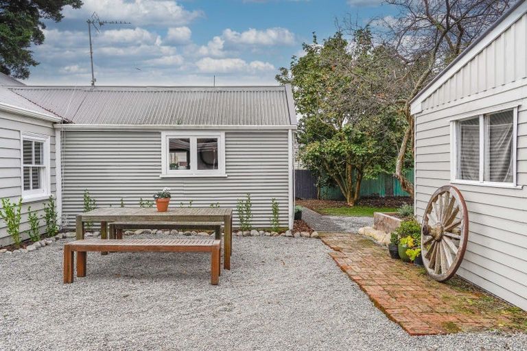 Photo of property in 21 Bethune Street, Featherston, 5710