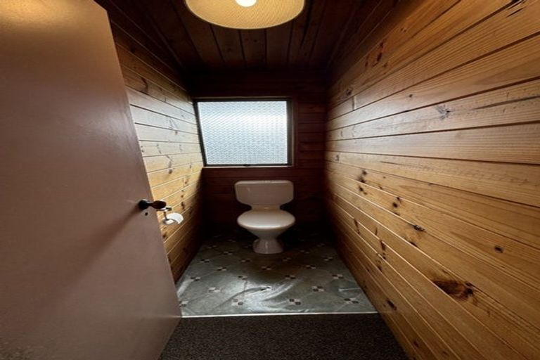 Photo of property in 87 Carnoustie Drive, Wattle Downs, Auckland, 2103