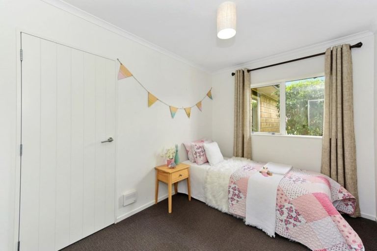 Photo of property in 17 Kentwood Place, Flagstaff, Hamilton, 3210