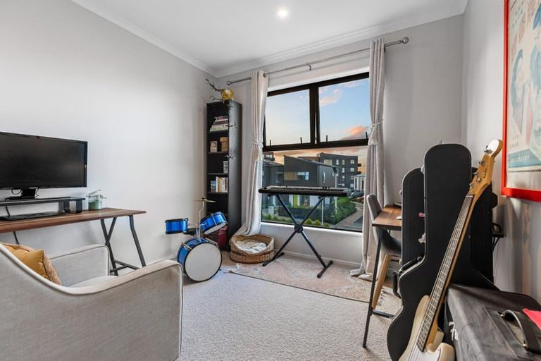 Photo of property in 21 Hema Road, Hobsonville, Auckland, 0616