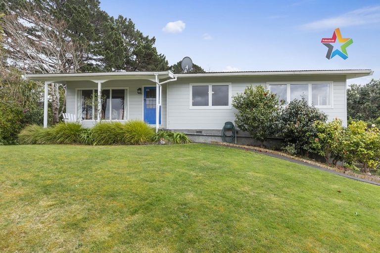 Photo of property in 25 Palm Grove, Belmont, Lower Hutt, 5010
