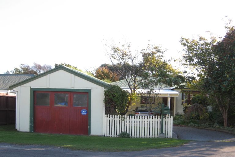 Photo of property in 39 Hillcrest Road, Raumati South, Paraparaumu, 5032