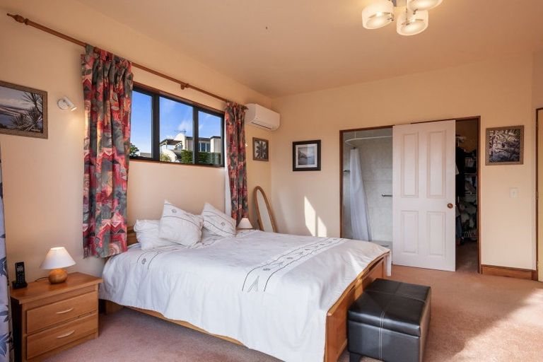 Photo of property in 28 Claremont Rise, Levin, 5510