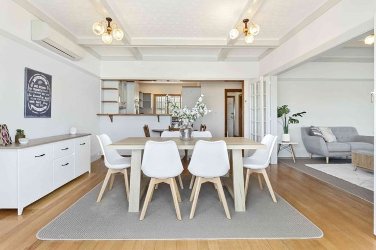 Photo of property in 6 Dudley Road, Lyttelton, 8082