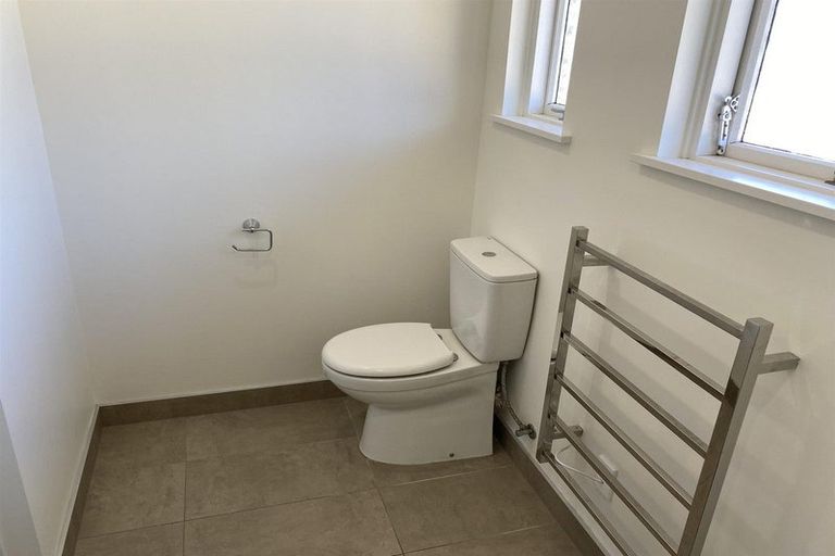 Photo of property in 2/230 Springfield Road, St Albans, Christchurch, 8014