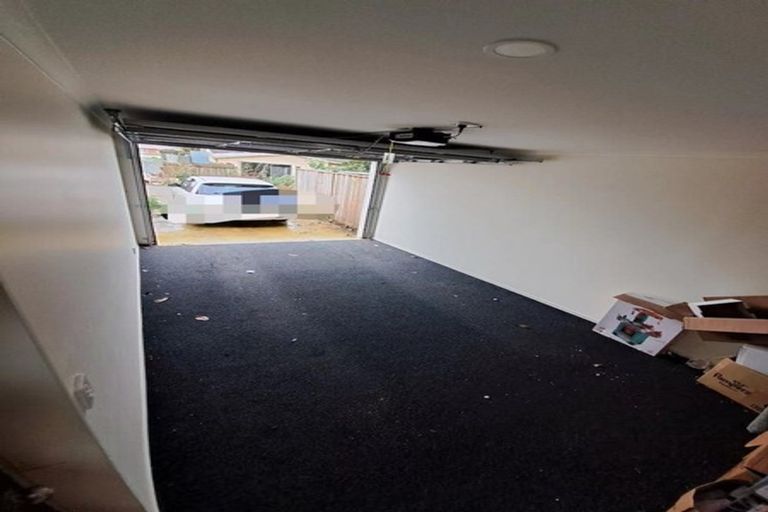 Photo of property in 17 Warbler Crescent, Papakura, 2110