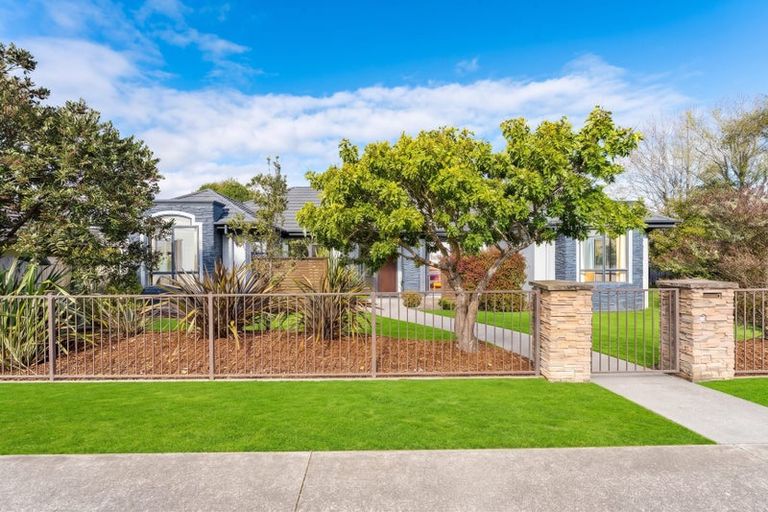 Photo of property in 15 Solan Drive, Waimauku, 0812