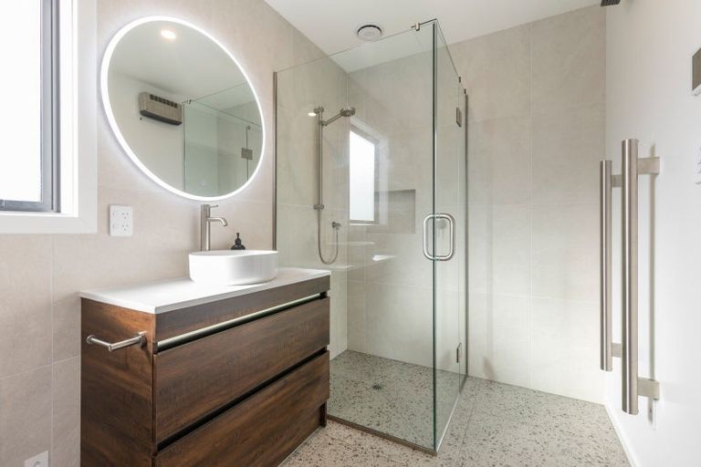 Photo of property in 3b Eltham Road, Blenheim, 7201