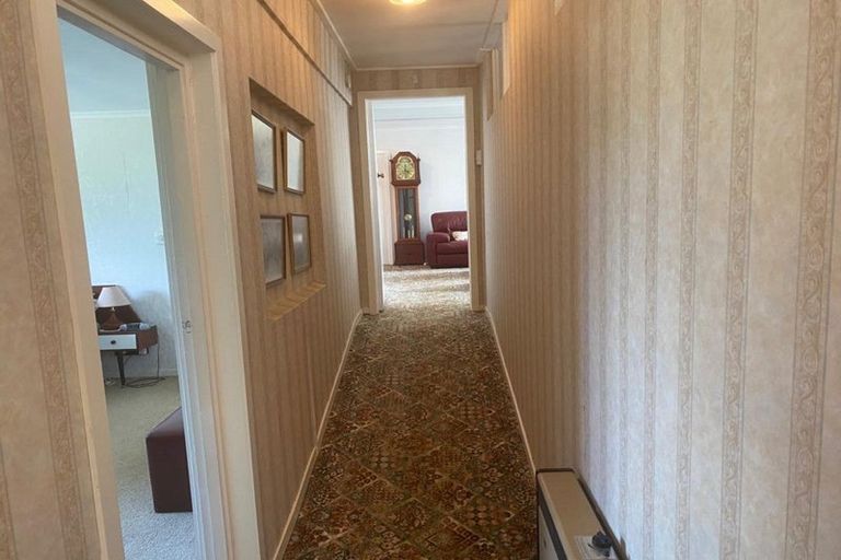 Photo of property in 4 Albert Street, Hawera, 4610