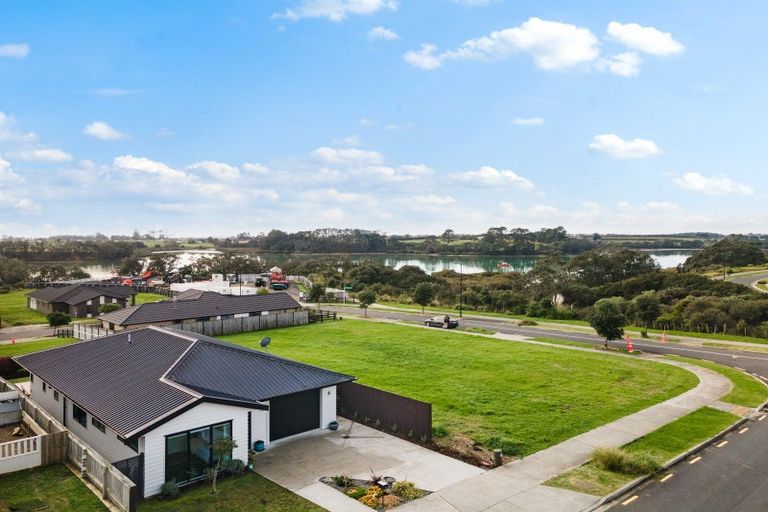 Photo of property in 4 Otohikawa Avenue, Glenbrook, 2681