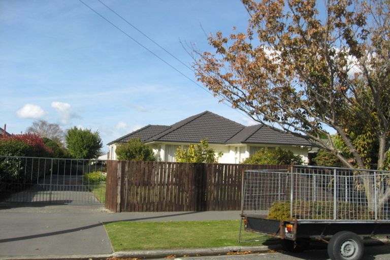 Photo of property in 9 Solway Avenue, Ilam, Christchurch, 8041